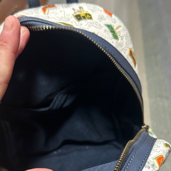 Loungefly Fantastic Beasts Secrets of Dumbledore- NWOTS Mini Backpack- Universal - Picture 4 of 7